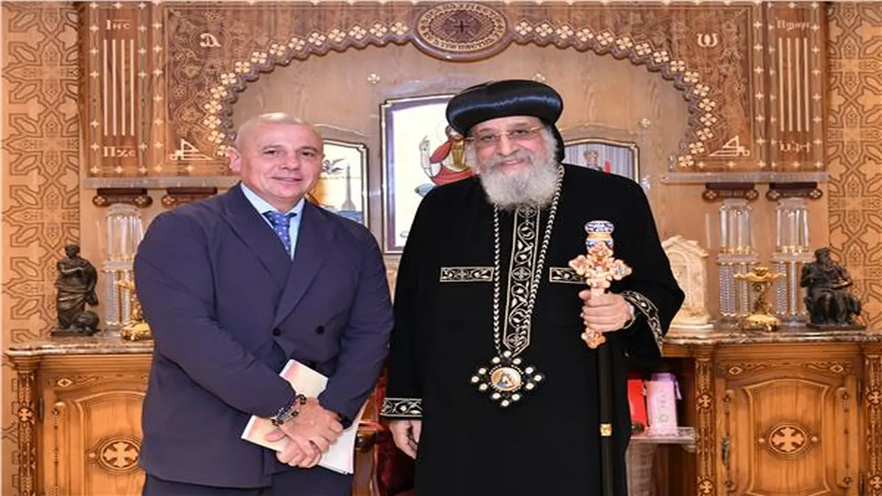 البابا تواضروس يبحث ملفات التعاون المشترك مع سفير إيطاليا في القاهرة